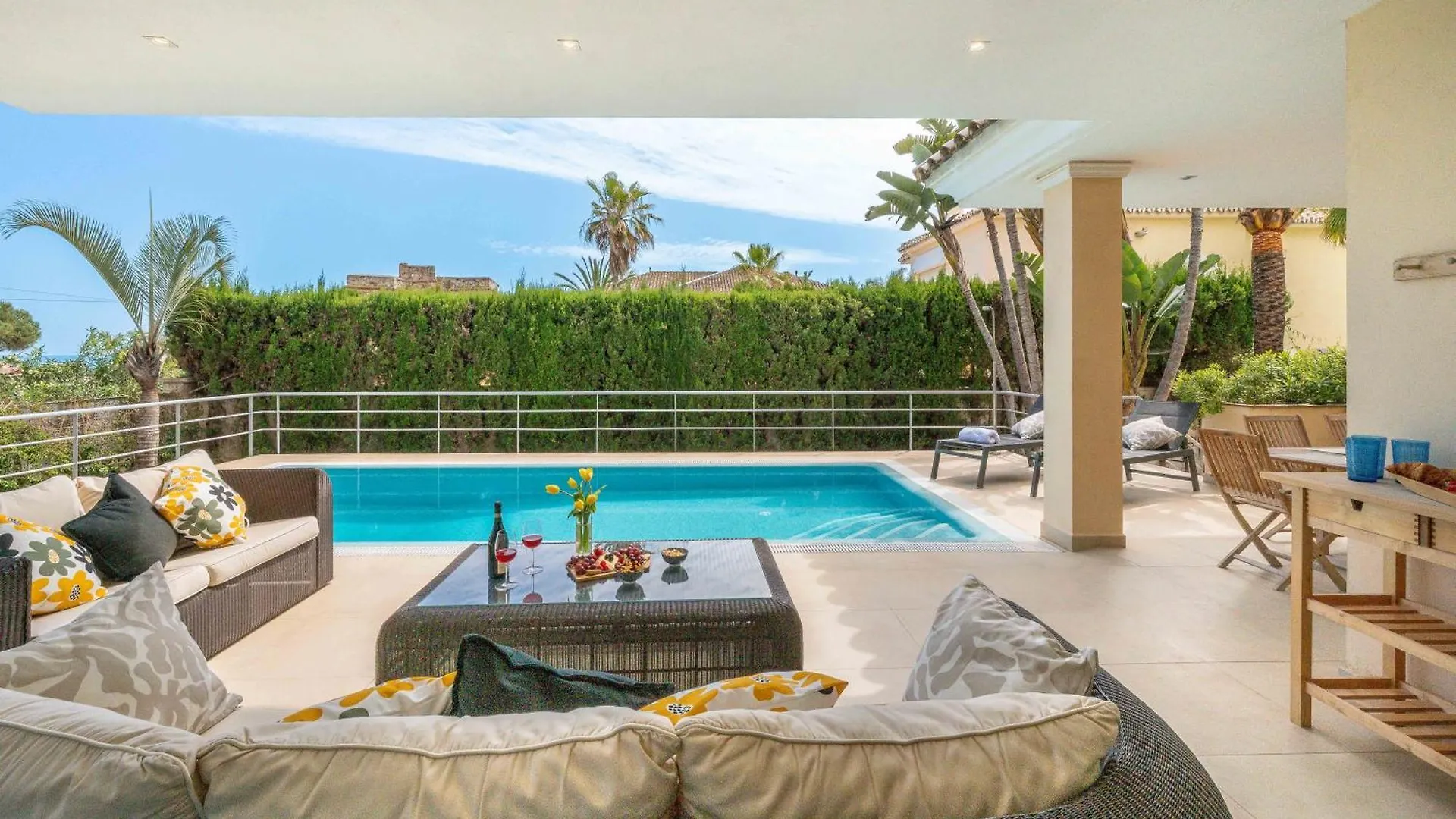 Beachfront Villa With Sea Views & Private Pool Marbella