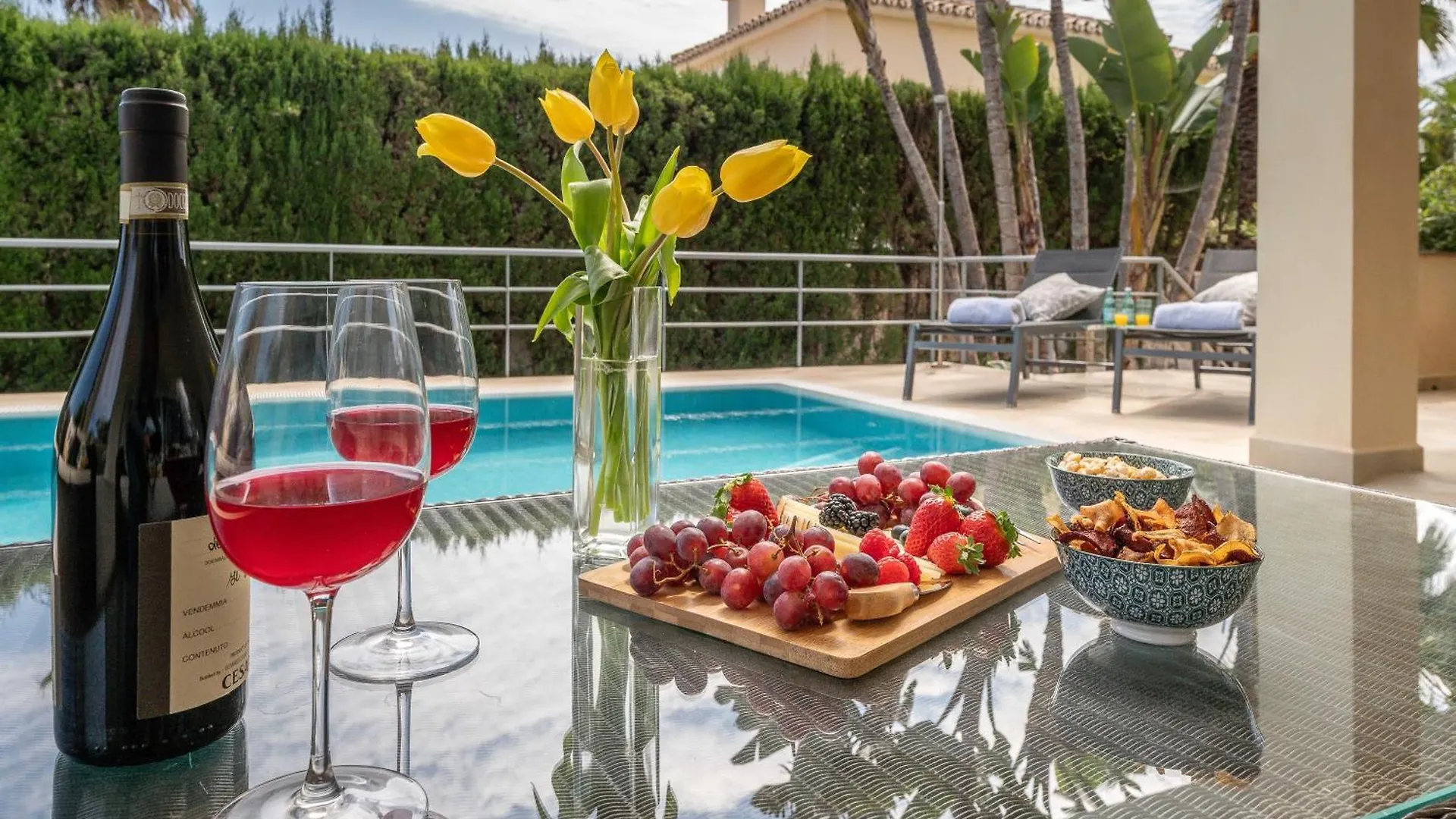 Beachfront Villa With Sea Views & Private Pool Marbella